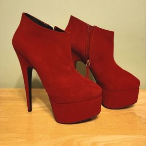 Giuseppe Zanotti Red Suede Ankle Booties